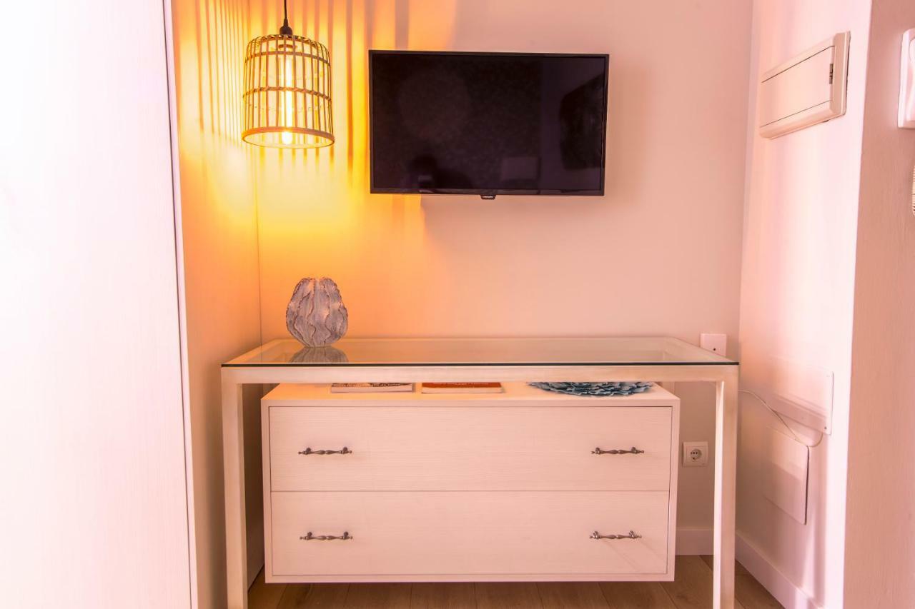 Apartamento Malaga Beach Exteriör bild