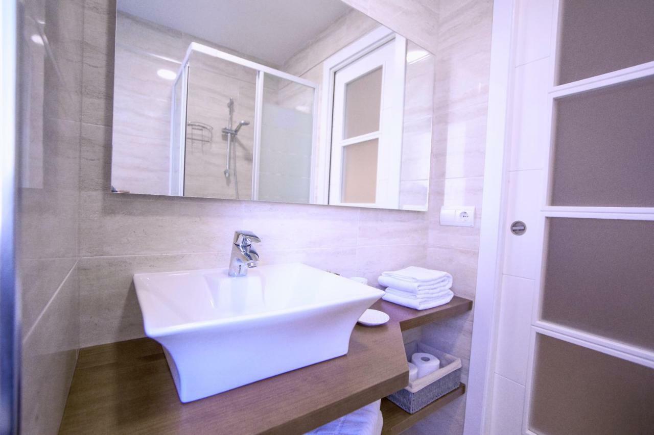 Apartamento Malaga Beach Exteriör bild