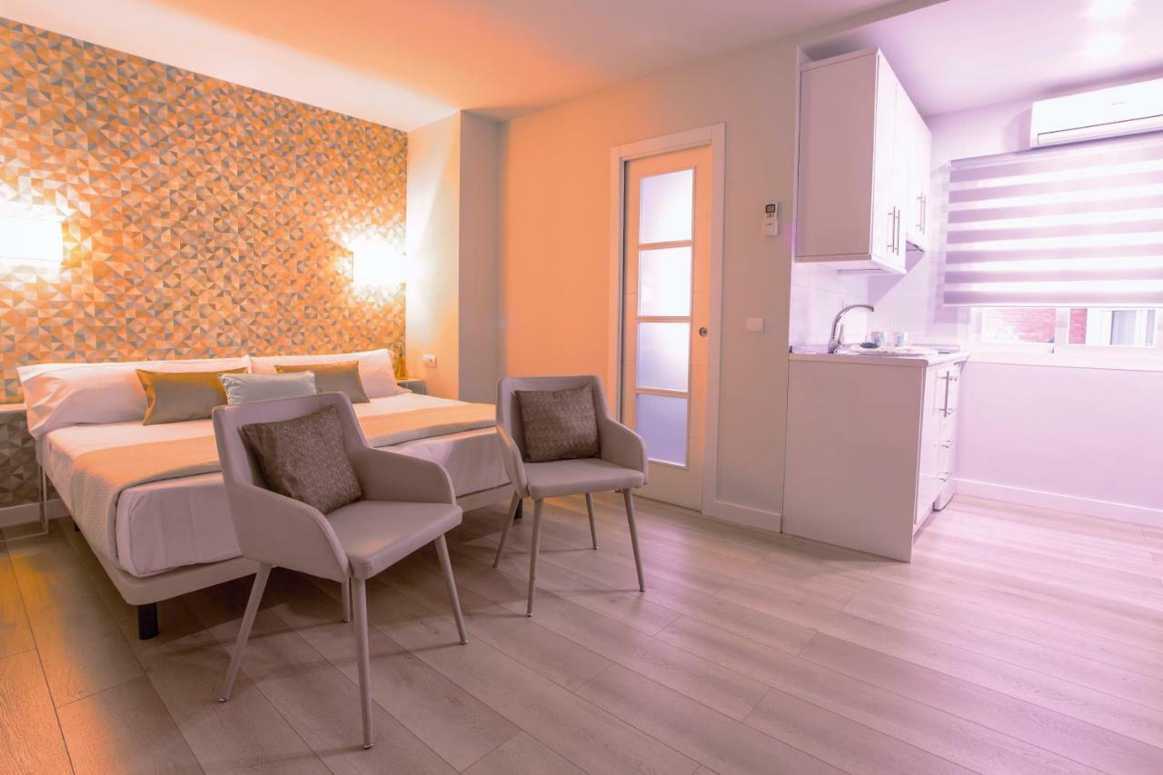 Apartamento Malaga Beach Exteriör bild