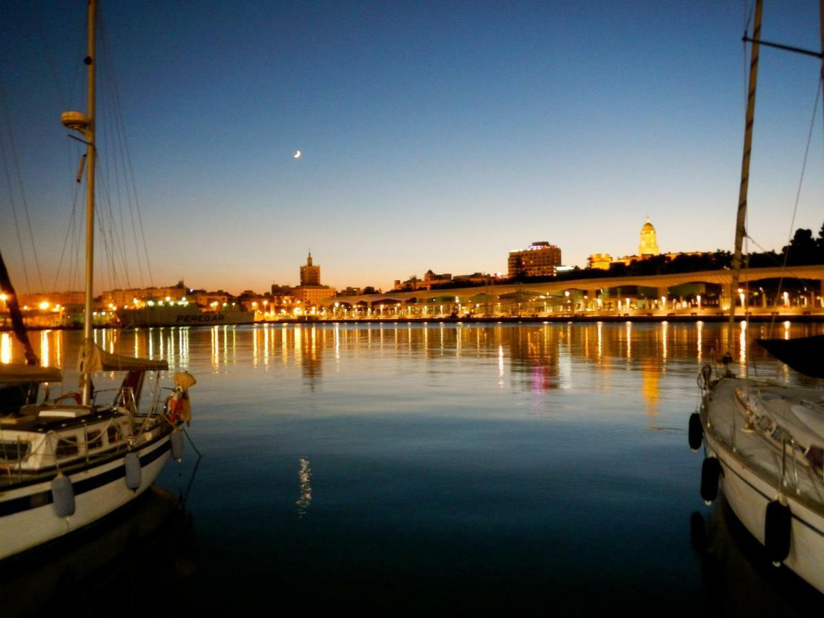 Apartamento Malaga Beach Exteriör bild